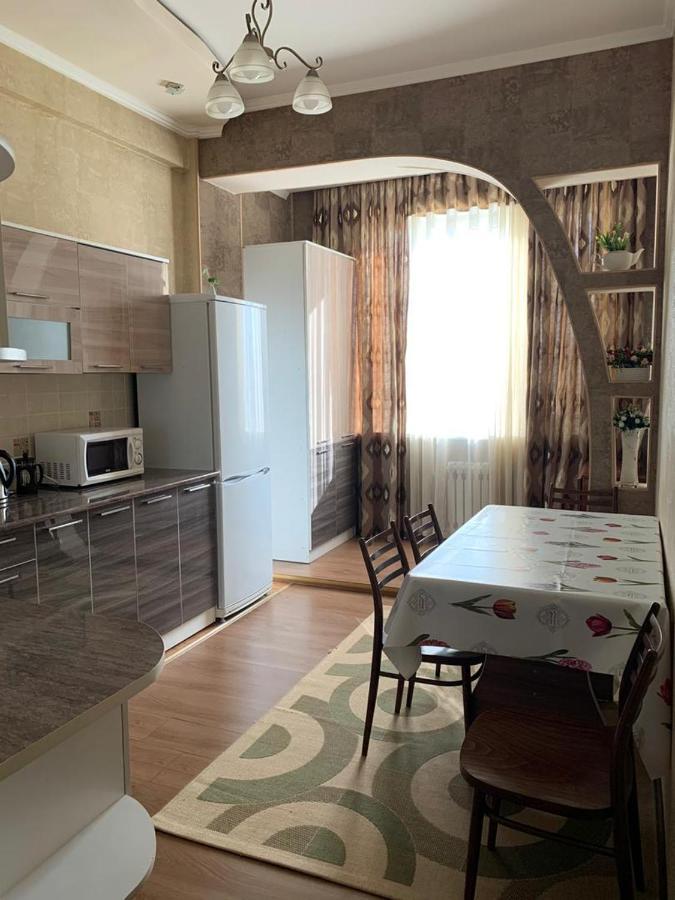 Bishkek, Promenade Apartment ภายนอก รูปภาพ